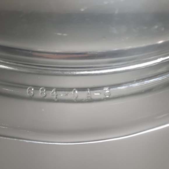 Pyrex Lime Green Round Casserole Dish - Picture 3 of 3